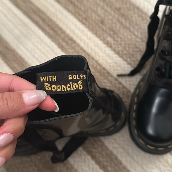 Dr. Martens - Molly - Black Platform Leather Boots - Picture 4 of 6